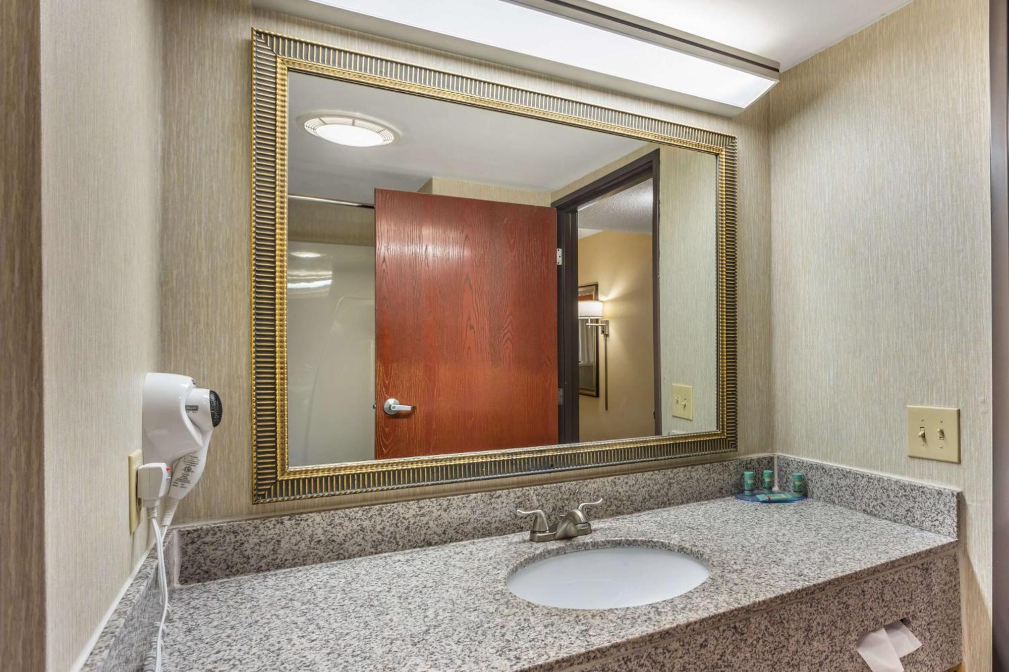 Best Western Danville Inn Esterno foto